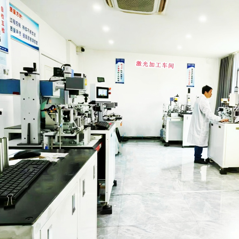 Precyzyjny laserowy sprzęt do przetwarzania mikroporowatego